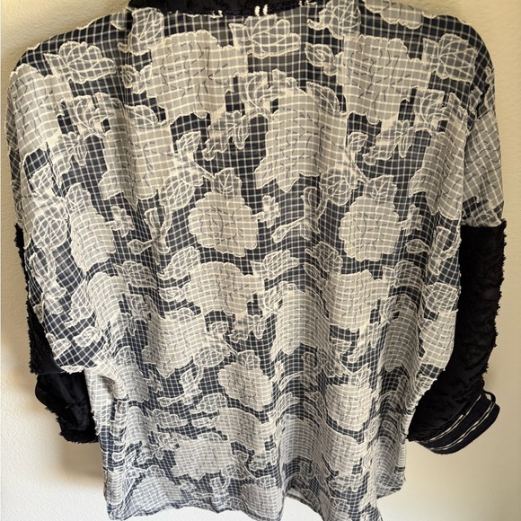 Sharon Young Navy & White Sheer Floral Button Down Blouse - Size L - Picture 8 of 9